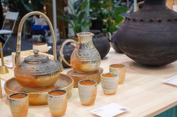 九鳥陶燒工作室 Adisi Pottery《分享》