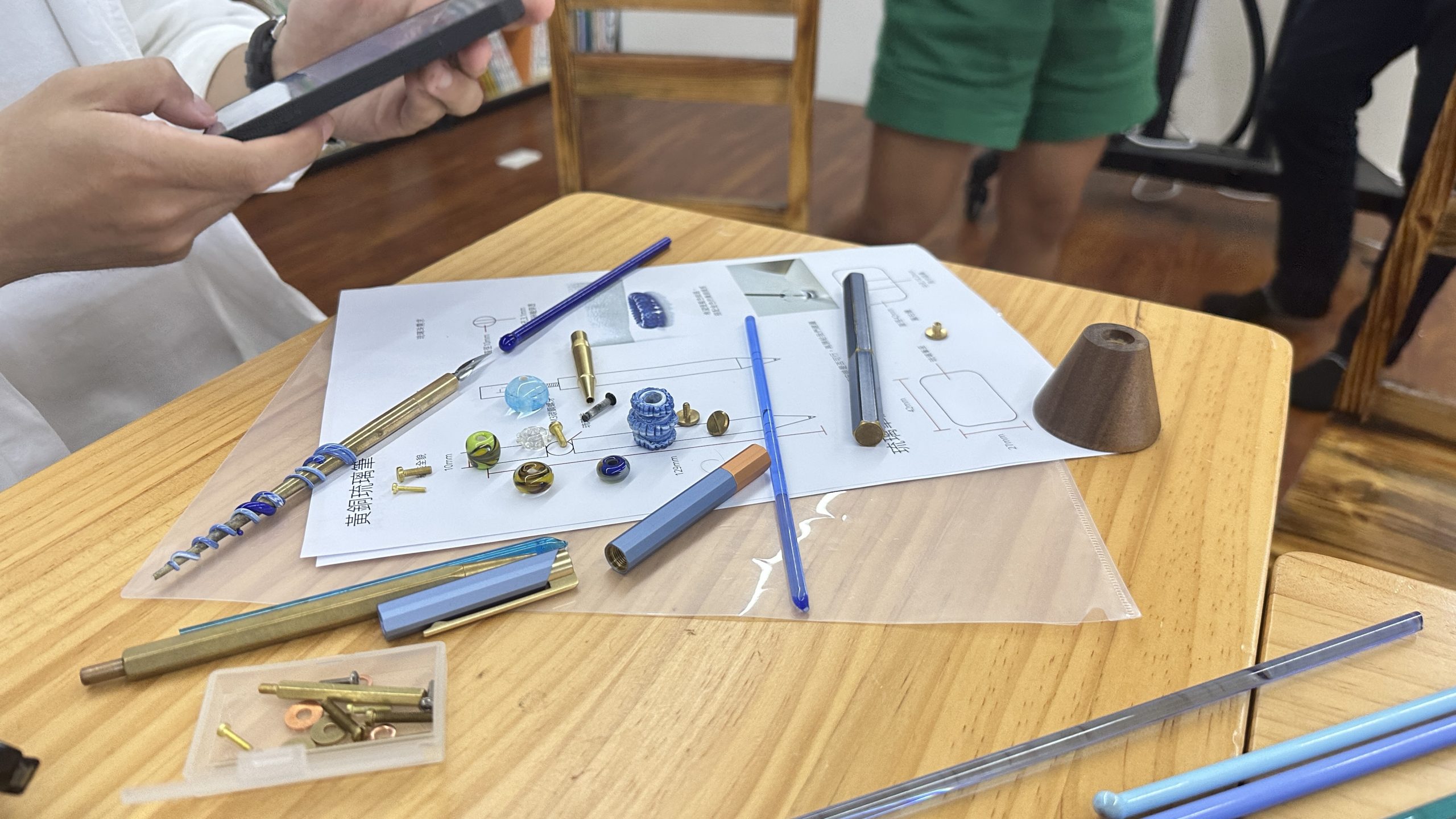 角琉璃與物外設計在手稿和呈現形式的討論過程