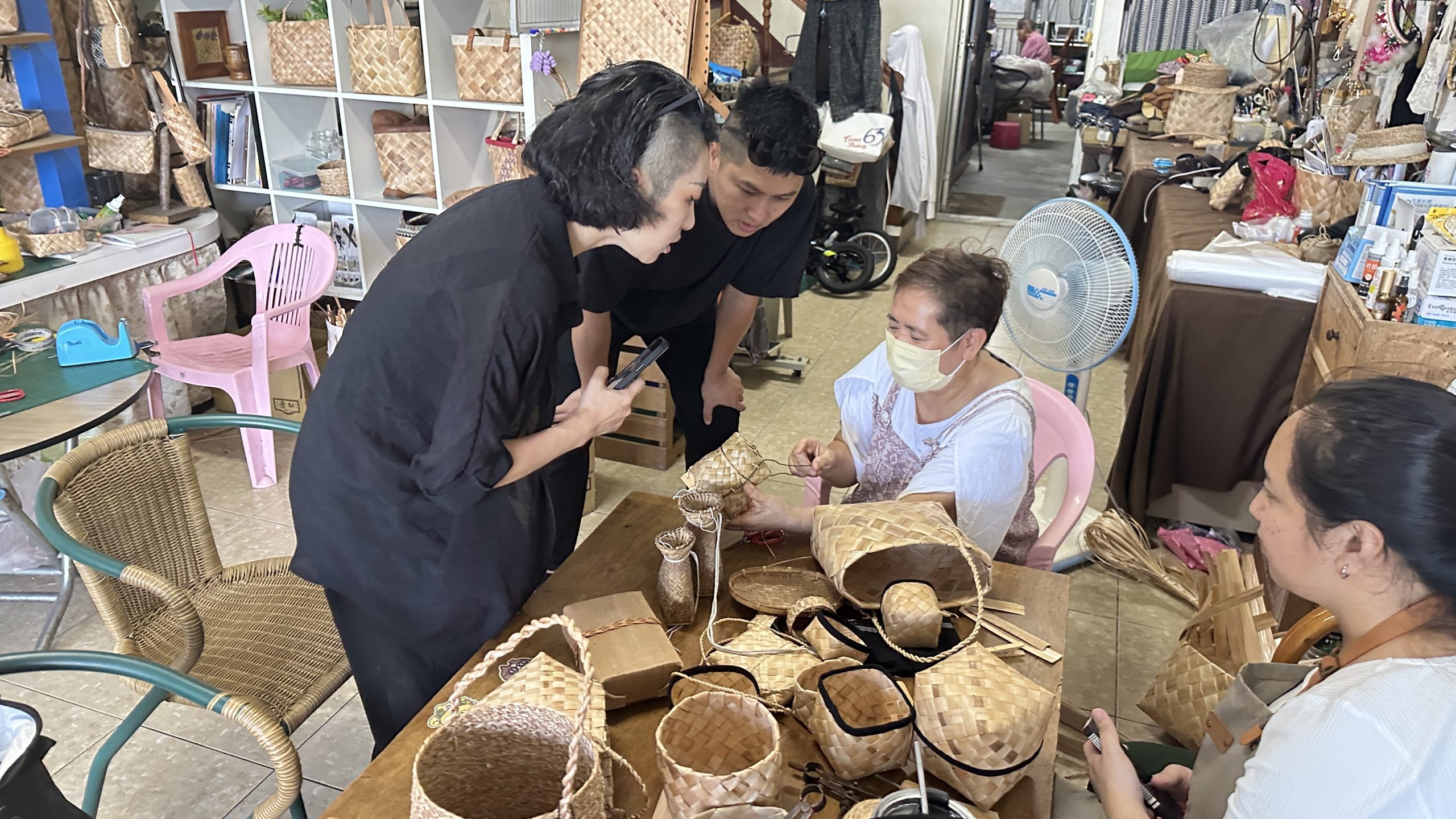 黑生起司與一粒工作室的討論過程