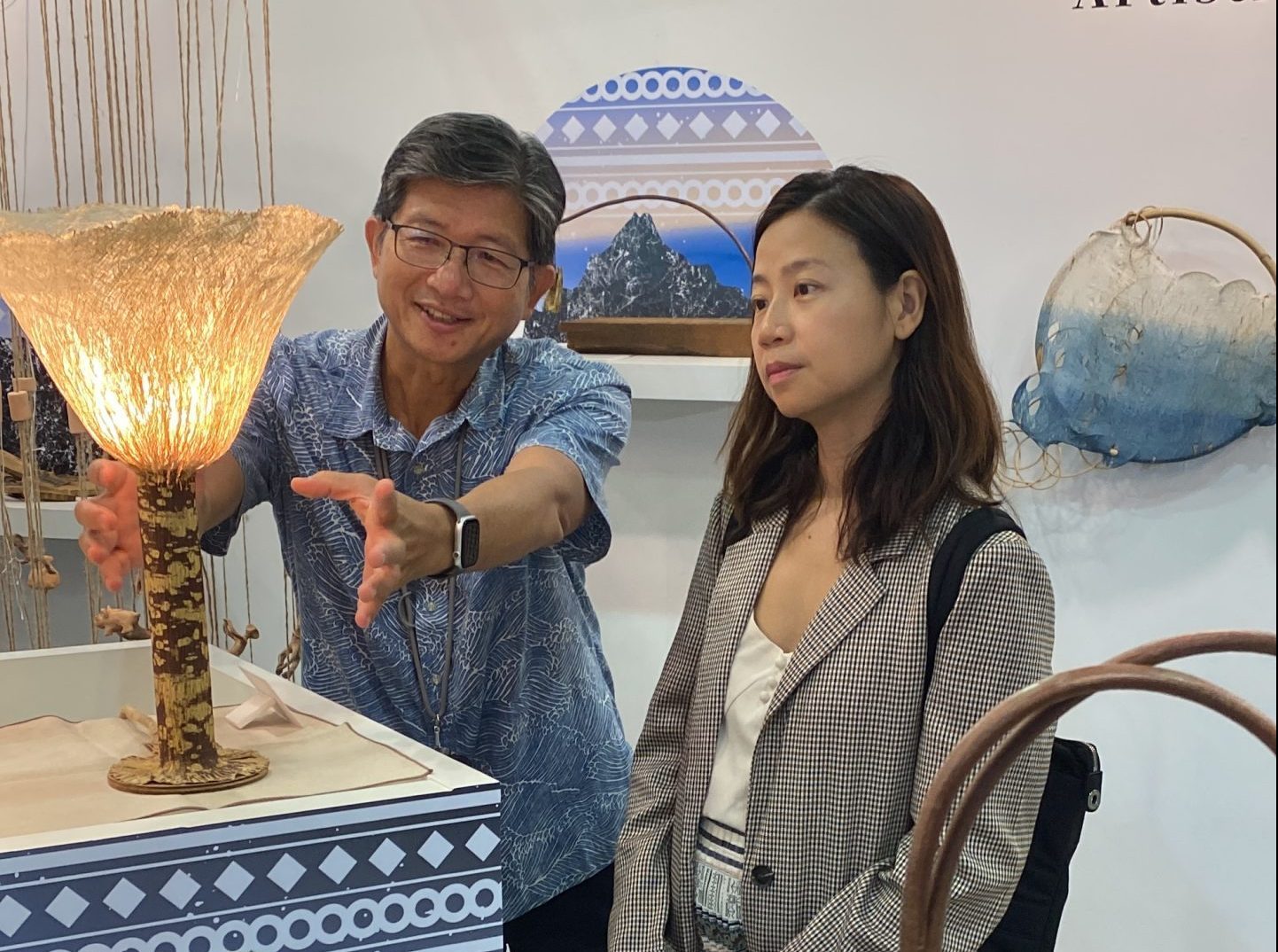 The Director of the Cultural Affairs of Taitung County also engaged in discussions with attendees at the event, fostering connections and sharing insights. 