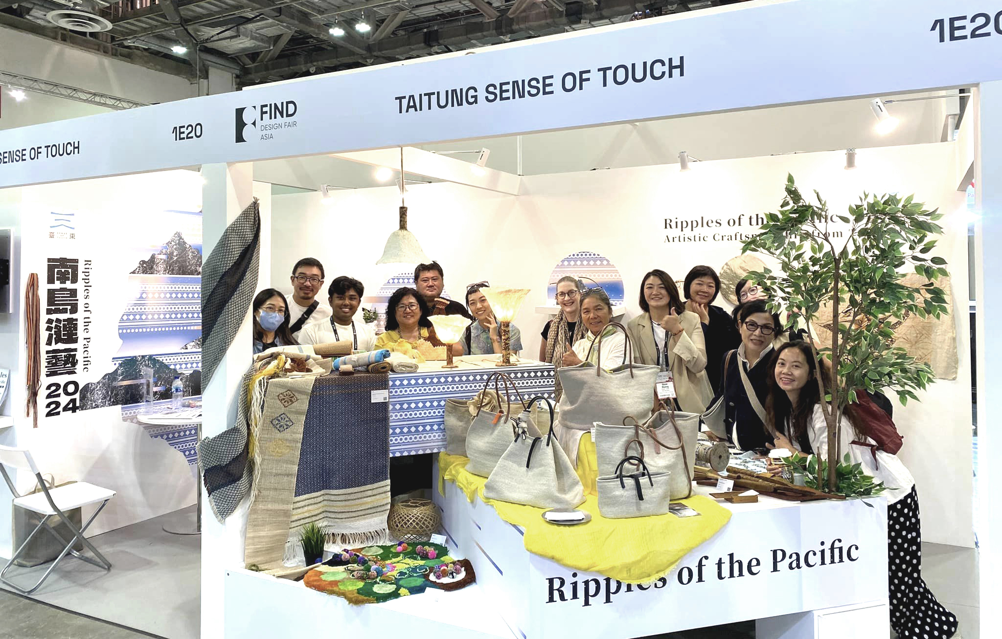 A delegation of Taitung artisans traveled to Singapore to represent their crafts at the exhibition, showcasing the region’s rich cultural heritage and artistic talents on the international stage. 