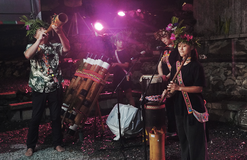 旮旮亙樂團團長少多宜用milekal(呼吿）