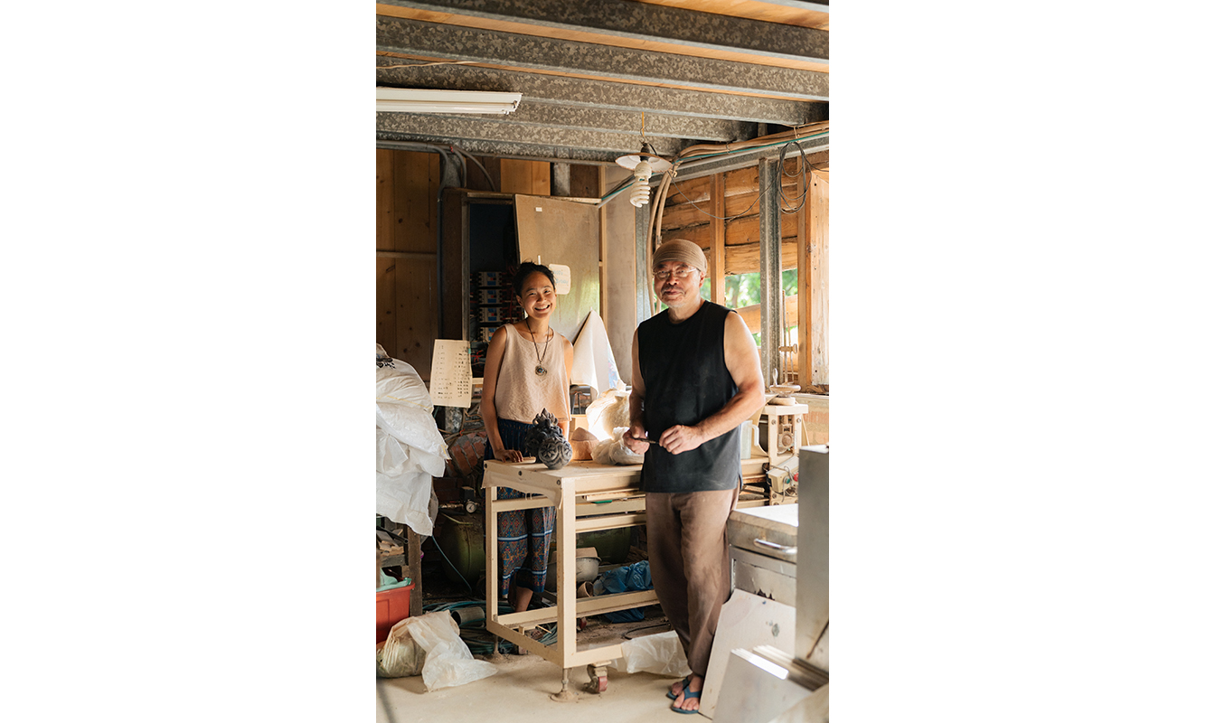 ▲Taitung ceramic artist Wu Yi-Ping was undertaking a residency at Hanii Gama, run by Mr. Masayuki Yamashita on Yakushima Island, Japan. (Photo/Taitung County Government)