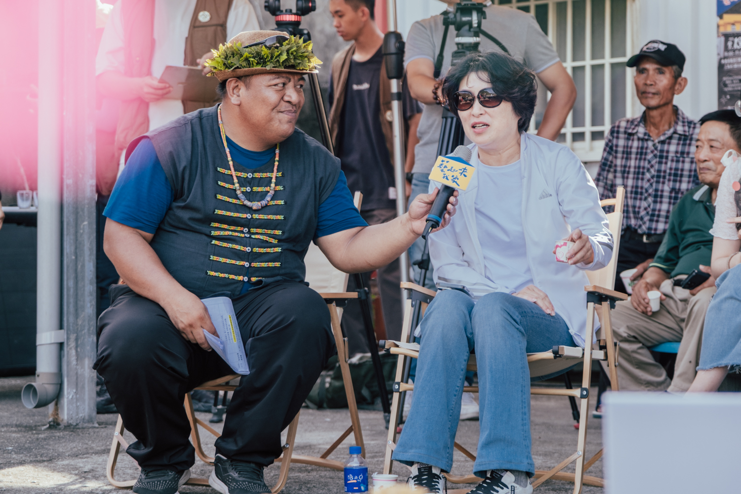 縣長也來到王家作客、聽故事~